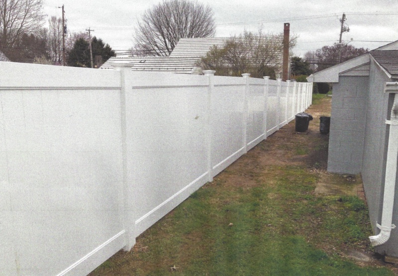 privacy fence installation